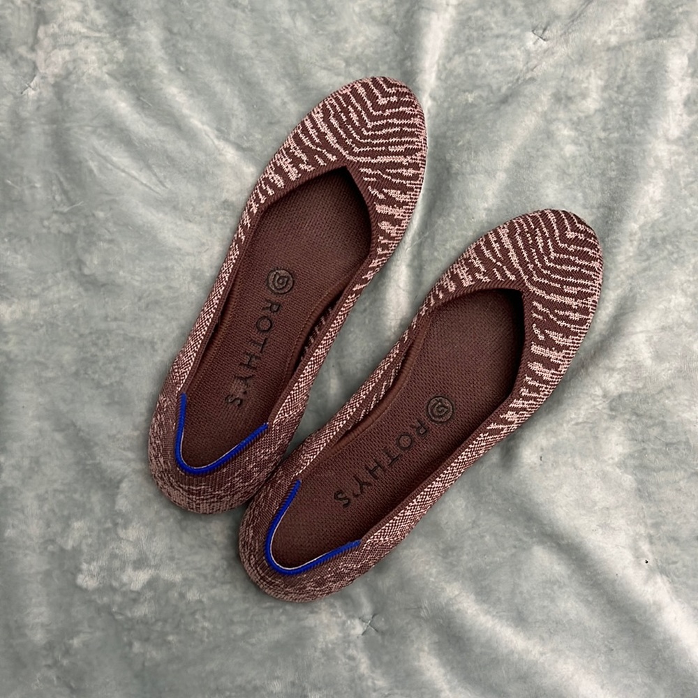 Retired Metallic Desert Roundtoe Rothys